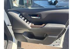 2025 Toyota
                Landcruiser VX
