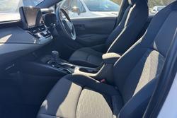 2025 Toyota
Corolla Ascent Sport Hybrid