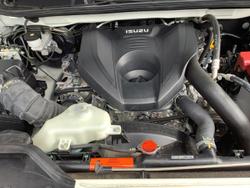 2023 Isuzu
MU-X LS-T