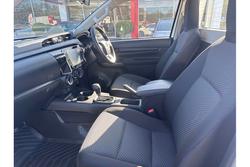 2024 Toyota
Hilux Workmate