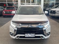 2019 Mitsubishi
Outlander PHEV ES