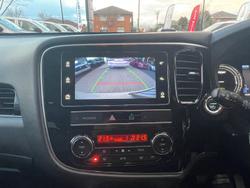2019 Mitsubishi
Outlander PHEV ES