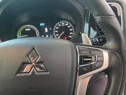 2019 Mitsubishi
Outlander PHEV ES
