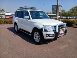 2016 Mitsubishi
Pajero GLS