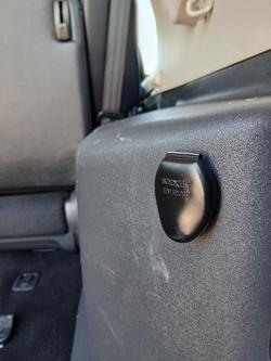 2016 Mitsubishi
Pajero GLS