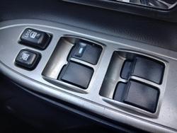 2016 Mitsubishi
Pajero GLS