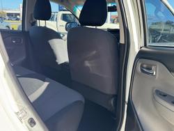2018 Mitsubishi
Triton GLX