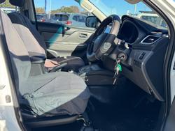 2018 Mitsubishi
Triton GLX