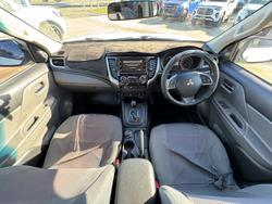 2018 Mitsubishi
Triton GLX