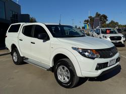 2018 Mitsubishi
Triton GLX