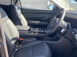 2024 Hyundai
                Tucson Premium D-CT AWD