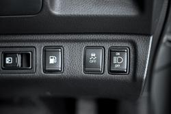 2019 Nissan
Navara N-TREK