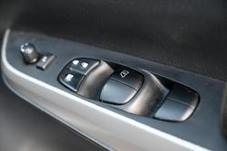 2019 Nissan
Navara N-TREK