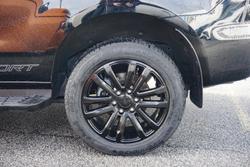 2021 Ford
Everest Sport