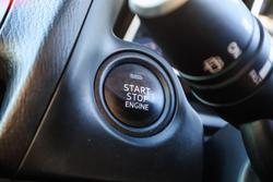 2015 Mazda
                3 Maxx