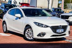 2015 Mazda
3 Maxx