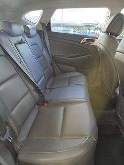 2015 Hyundai
                Tucson Active X