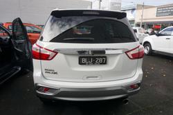2020 Isuzu
MU-X LS-T