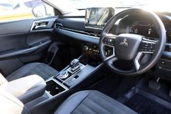 2022 Mitsubishi
Outlander Aspire