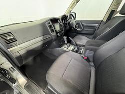 2020 Mitsubishi
                Pajero GLX