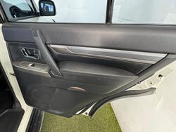 2020 Mitsubishi
Pajero GLX