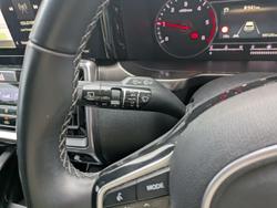 2022 Kia
Sorento Sport