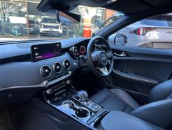 2022 Kia
Stinger 330S