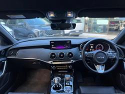 2022 Kia
Stinger 330S