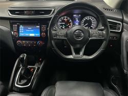 2019 Nissan
QASHQAI ST-L