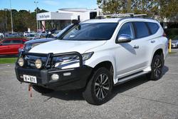 2016 Mitsubishi
                Pajero Sport GLS