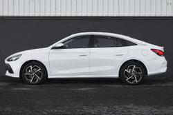 2024 MG MG5 Essence MY24 Dover White