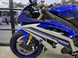 2016 Yamaha YZF-R6 BLUE