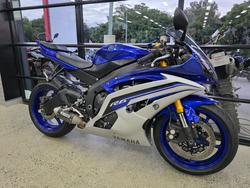 2016 Yamaha YZF-R6 BLUE