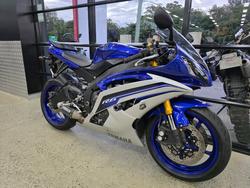 2016 Yamaha YZF-R6 BLUE