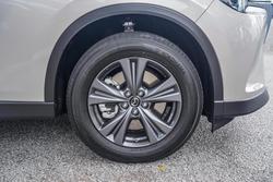 2025 Mazda
CX-80 G40e Pure