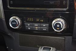 2017 Mitsubishi Pajero GLX