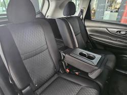 2021 Nissan
                X-TRAIL ST
