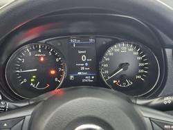 2021 Nissan
                X-TRAIL ST
