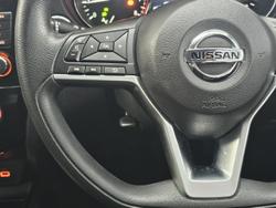2021 Nissan
                X-TRAIL ST