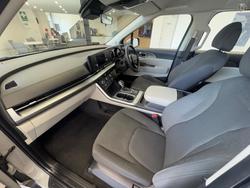 2023 Kia
Carnival S