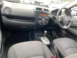 2018 Mitsubishi
Mirage ES