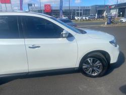 2019 Nissan
Pathfinder ST