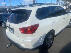 2019 Nissan
Pathfinder ST