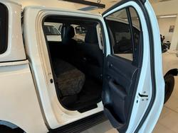 2021 Toyota
Hilux 4x4 2.8L DSL D/C 6AT SR