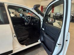 2020 Toyota
Hilux 4x4 2.8L DSL D/C/C 6AT SR
