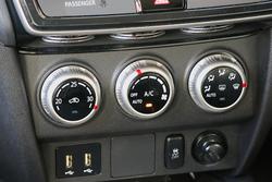2019 Mitsubishi
ASX ES