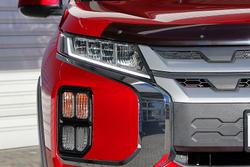 2019 Mitsubishi
ASX ES