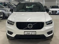 2020 Volvo
XC40 T5 R-Design