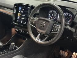 2020 Volvo
XC40 T5 R-Design