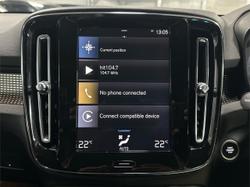 2020 Volvo
XC40 T5 R-Design